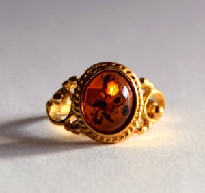 แหวนอำพันชุบทอง18K ธรรมชาติหินรูปไข่แฮนด์เมดสำหรับของขวัญแต่งงานสำหรับผู้หญิงเครื่องประดับทองสวยงาม - Product Image 1