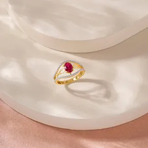 Anillo de Moda Royal Passion para Mujer, Chapado en Oro de 18K, con Engaste Invisible - Product Image 1