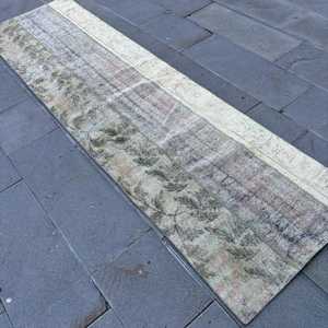 Alfombra Vintage de 2.5x8.8 pies, Alfombra Azul Marroquí de Lana - Product Image 4