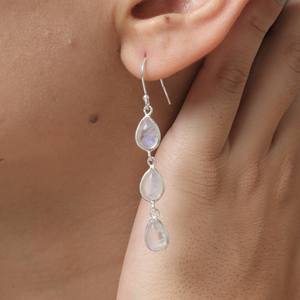 Véritable argent sterling 925 naturel bleu flashy Moonstone Cabochon Bezel Setting Minimalist Dangle Drop Earring For Girls - Product Image 2