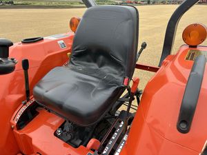 Tracteur agricole 4x4 pour petites exploitations, compatible Kubota 25/50/90/100/150 CV, avec moteur numérique et pompe automatique, haute résistance, pour usage intensif à long terme en France - Product Image 3
