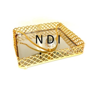 Mallette de rangement en papier pour serviettes en métal avec finition dorée de qualité supérieure Article populaire fait à la main pour la maison et la voiture - Product Image 1