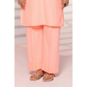 Pantalon cargo décontracté rose taille haute en fil teint pour femme, respirant, coupe ample, avec applications décoratives et fermeture élastique à la taille - Product Image 3