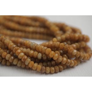 Chaîne de perles facettées en jade jaune - Product Image 2