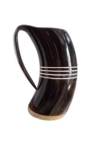 Tasse en corne de buffle naturelle minimaliste gratuite Tasse à boire et à bière Viking Qualité chaude avec poignée en bois par l'artisanat en croissant - Product Image 3