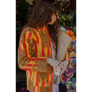 Veste en velours rayée couleur safran Climbing Tiger pour l'automne - Product Image 3