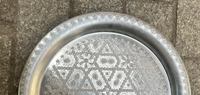 Plaque en métal de décoration marocaine ronde traditionnelle de haute qualité en argent doré antique fait à la main plateau de service de nourriture marocaine