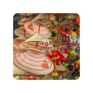 OFERTA Sombrero Cónico Ecológico Blue Lotus 2025 Hecho de Bambú Natural y Hojas de Palma - Product Image 1