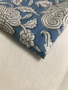 Tela de Algodón Estampada a Mano en Azul Índigo |   Textil Tradicional Indio con Diseño Floral de Vid - Product Image 4