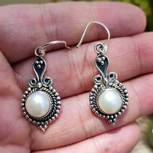 Navya Craft Handmade 925 <b>Silver</b> Freshwater Pearl <b>Dangle</b> <b>Earrings</b> for Women Boho Style Drop <b>Earrings</b> for Birthday & Anniversary - Product Image 3