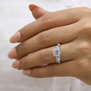 Bague de fiançailles en diamant Moissanite coupe ronde unique, bague de proposition d'inspiration naturelle en or massif cadeau pour elle - Product Image 2