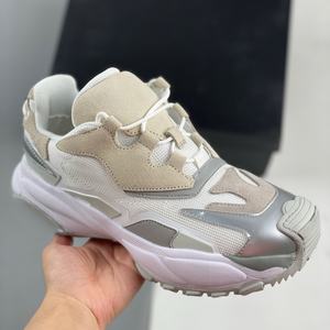 Chaussures de course décontractées rétro légères avec amorti argenté, tige synthétique et coton pour sports de plein air, collection automne-hiver - Product Image 1