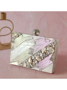 MOP pochette nacre pochette coquille pochette de soirée look élégant pour femmes et filles à BAS PRIX PAR ARTISANAT DE LUXE - Product Image 5