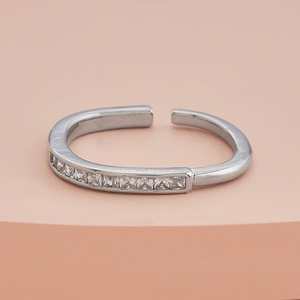 Trendy Fashionable Cluster <b>Rings</b> 171179 <b>Finger</b> <b>Ring</b> in Copper Alloy with Invisible Setting Geometric Shape for Gifts - Product Image 3