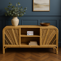 Table console en rotin naturel fabriqué à la main avec étagères et portes décoratives-Meuble de rangement tissé rustique
