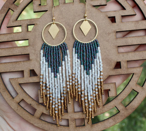 Pendientes de aro de cuentas doradas, pendientes de flecos de cuentas, pendientes de cuentas de semillas - Product Image 2