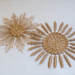 Vente en gros de fleurs chaudes tissées à la main en rotin bohème, décoration d'anniversaire, idée cadeau, tenture murale pour chambre d'enfant - Product Image 4