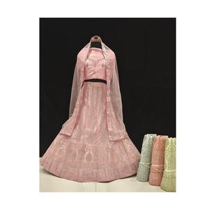 Dernier créateur Velvet Lehenga Choli avec broderie à séquence lourde pour mariage nuptiale disponible chez Indian Suppler - Product Image 1