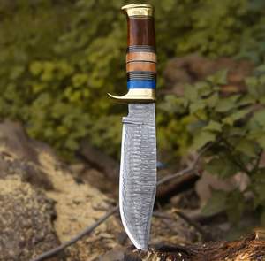 Hermoso Cuchillo de Caza de Acero de Damasco Hecho a Mano con Hoja Forjada Fija, Mango de Madera, Personalizable OEM, Grado Industrial - Product Image 1