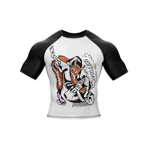 Chemise UPF50 + à séchage rapide de protection UV en polyester pour hommes à bas prix pour le surf et les sports nautiques - Product Image 2