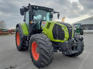 Tractor Agrícola CLAAS AXION Usado de Alta Gama, 2WD, 55HP, con Motor y Caja de Cambios de Transmisión por Engranajes - Gran Maquinaria Agrícola - Product Image 3