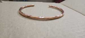 Bracelet minimaliste en cuivre pur martelé, fin et rond, anti-arthrite, soulagement de la douleur, thérapie bien-être unisexe pour les articulations - Product Image 5