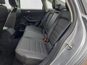 Volkswagen Jetta Sedán 2024 Automático, el Más Vendido - Product Image 1