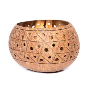 Porte-bougie traditionnel en coquille de noix de coco, inspiré de l'artisanat naturel, pour la décoration ethnique de la maison, accents de style culturel - Product Image 3