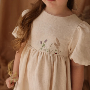Vestido de lino suave bordado a mano para niñas, estilo informal para el primer cumpleaños de niños pequeños, OEM hecho en Vietnam - Product Image 2