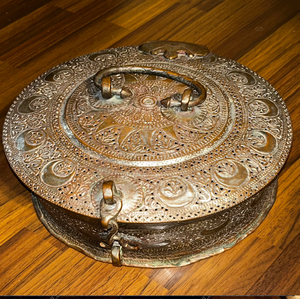 Pandaan indio tradicional de cobre tallado con mango de bloqueo hecho de latón de alta calidad a precio mayorista de India - Product Image 1