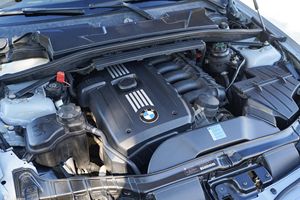 BMW 128i Coupé 2009 d'occasion en bon état, boîte manuelle 6 vitesses, bleu métallisé, provenance sud-est du pays, sans réserve - Product Image 6