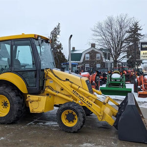 New Hollland 675E Tractopelle d'occasion - Product Image 1