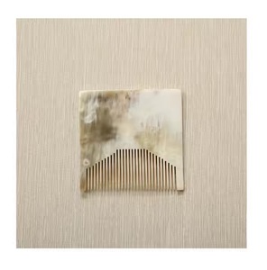 Peigne en corne de buffle pour les soins des cheveux et un style élégant de haute qualité - Product Image 2