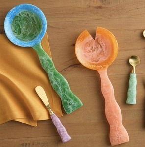 Ensemble de saladiers en résine faits à la main – Ensemble de 4 couverts écologiques pour mariage, vaisselle moderne - Product Image 6