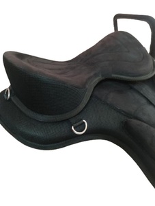 Selle de course de confort et de performance de premier ordre Selles de cheval synthétiques sans arbre de qualité supérieure - Product Image 5