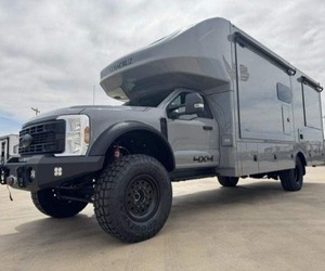 Sang trọng 4WD di động Motorhome Caravan trailers với nhà vệ sinh <span class=keywords><strong>Camper</strong></span> Mini <span class=keywords><strong>Camper</strong></span> off road RV <span class=keywords><strong>Camper</strong></span> <span class=keywords><strong>van</strong></span> - Product Image 6