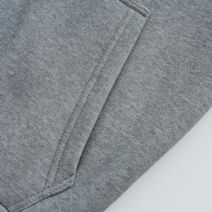 Sweats à capuche zippés pour femmes avec impression d'étiquettes de logo et de marque personnalisées pour les promotions - Product Image 3