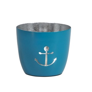 Portavelas de Hierro con Etiqueta Privada, con Elegante Diseño de Letras Recortadas para una Atmósfera Acogedora e Invitante en el Hogar - Product Image 1