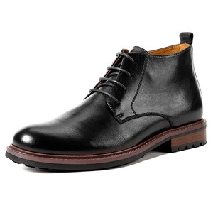 Botas de Cuero de Alta Calidad con Detalles Perforados y Plantilla Transpirable para Caballeros de Negocios - Product Image 3