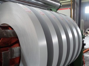 Bandes d'aluminium pré-revêtues, couleur unie, rainure de découpe - Product Image 2