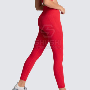 Ensemble de yoga à taille élastique solide et à quantité minimale de commande basse pour femmes, confortable et facile à porter, ensemble de yoga de gymnastique en nylon/élasthanne, disponible en stock - Product Image 2