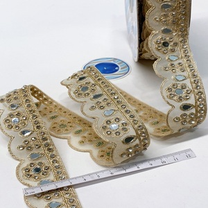 Dentelle de miroir artisanale pour l'artisanat traditionnel de couture avec une touche glamour dentelle de broderie de miroir de mariée élégance classique - Product Image 3