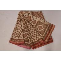 Tissu de saree en soie florale vintage 5 mètres de viscose indienne pour l'art textile, les robes bohèmes, le courtepointe et la couture