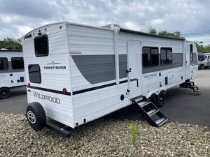 Nueva caravana Forest River Wildwood 300I-C-E 2026 en venta para camping y viajes - Product Image 6