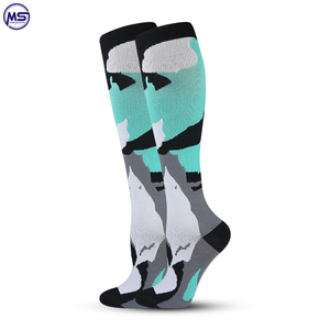 Basketball Wear Professional Cheap Price 2022 Light Weight Sports Wear Sports <b>Socks</b> For Unisex - Product Image 4