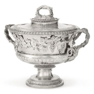 Plat en métal personnalisable avec forme et taille uniques pour les ustensiles de cuisine et la table à manger, le stockage et le service des aliments - Product Image 6