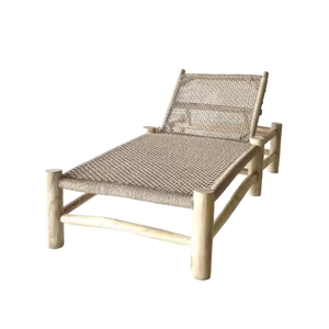 Lit de soleil de luxe pour hôtel, extérieur, imperméable, en teck, design minimaliste écologique, couleur personnalisée, grand lit de soleil en vente - Product Image 2