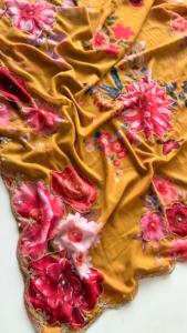 ผ้าซารีดีไซเนอร์เนื้อจอร์เจตต์ งานปักมือ น้ำหนักเบา สำหรับผู้หญิง มีสินค้าในสต็อก ผลิตในอินเดีย - Product Image 6