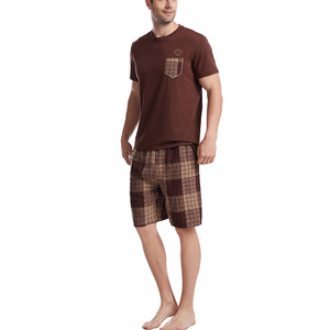 Ensemble t-shirt et short pour homme, tissu léger à séchage rapide, idéal pour la salle de sport et l'entraînement - Product Image 5