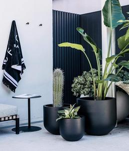 Pots de fleurs d'intérieur élégants Jardinière moderne et imperméable Conteneurs de plantes décoratifs durables pour la maison, le bureau, le jardin et le patio - Product Image 5